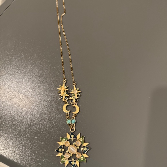 Multiple Costume Jewelry Pieces (gently worn) - Picture 3 of 16